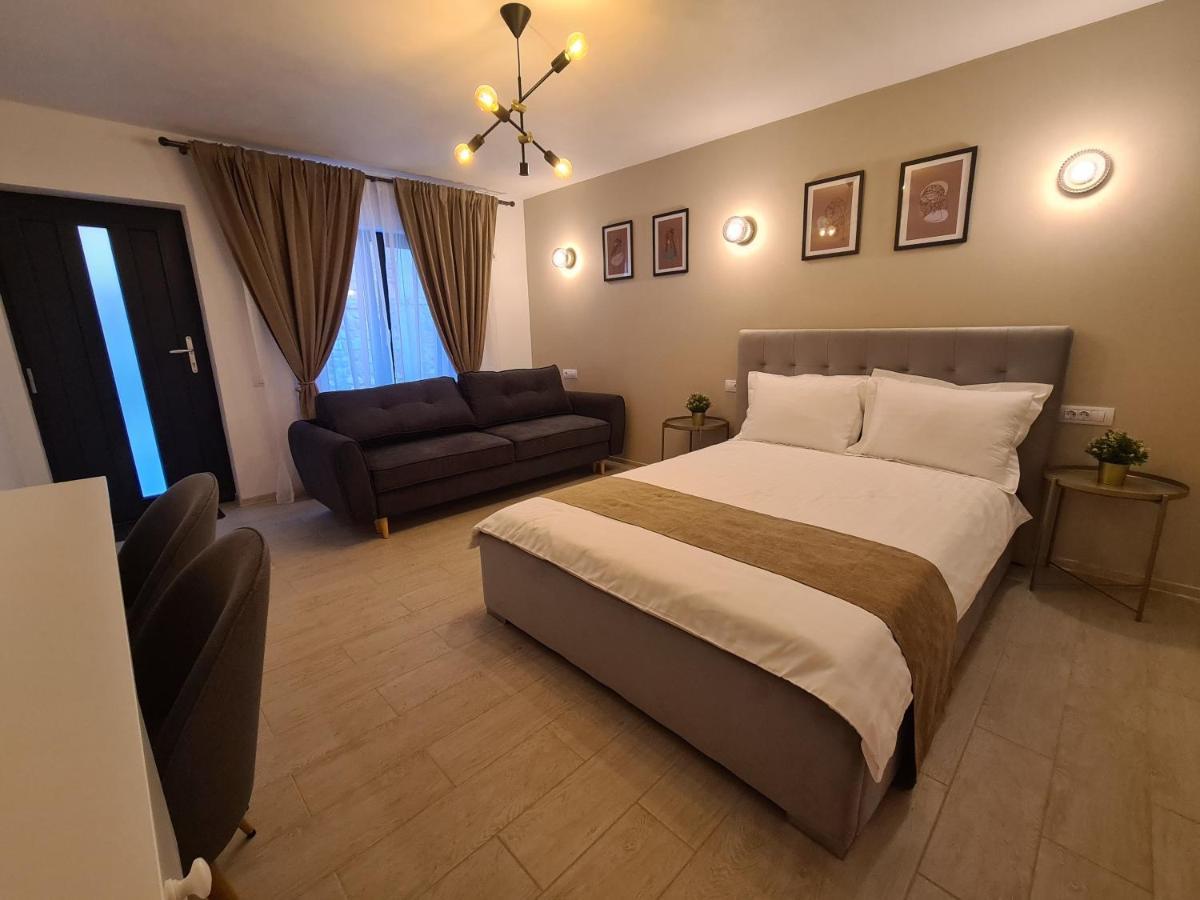 Urbanist Guest House คาลิมาเนช ภายนอก รูปภาพ