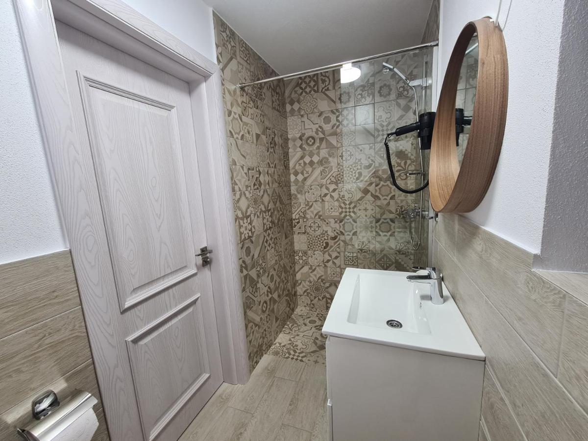 Urbanist Guest House คาลิมาเนช ภายนอก รูปภาพ